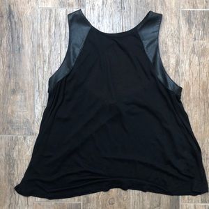 Black keyhole tank top!